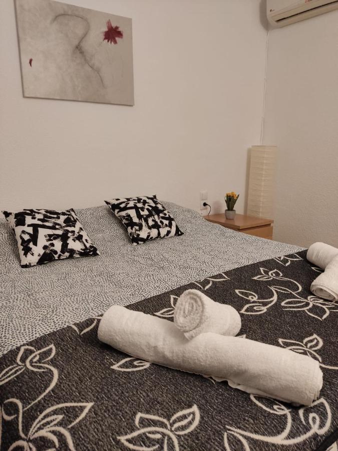 Appartamento Tu Ático Lindo Cordova Esterno foto